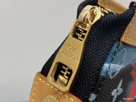 Repzbay VUITTON POCHETTE LOUIS VOYAGE-27*21*6CM 0825